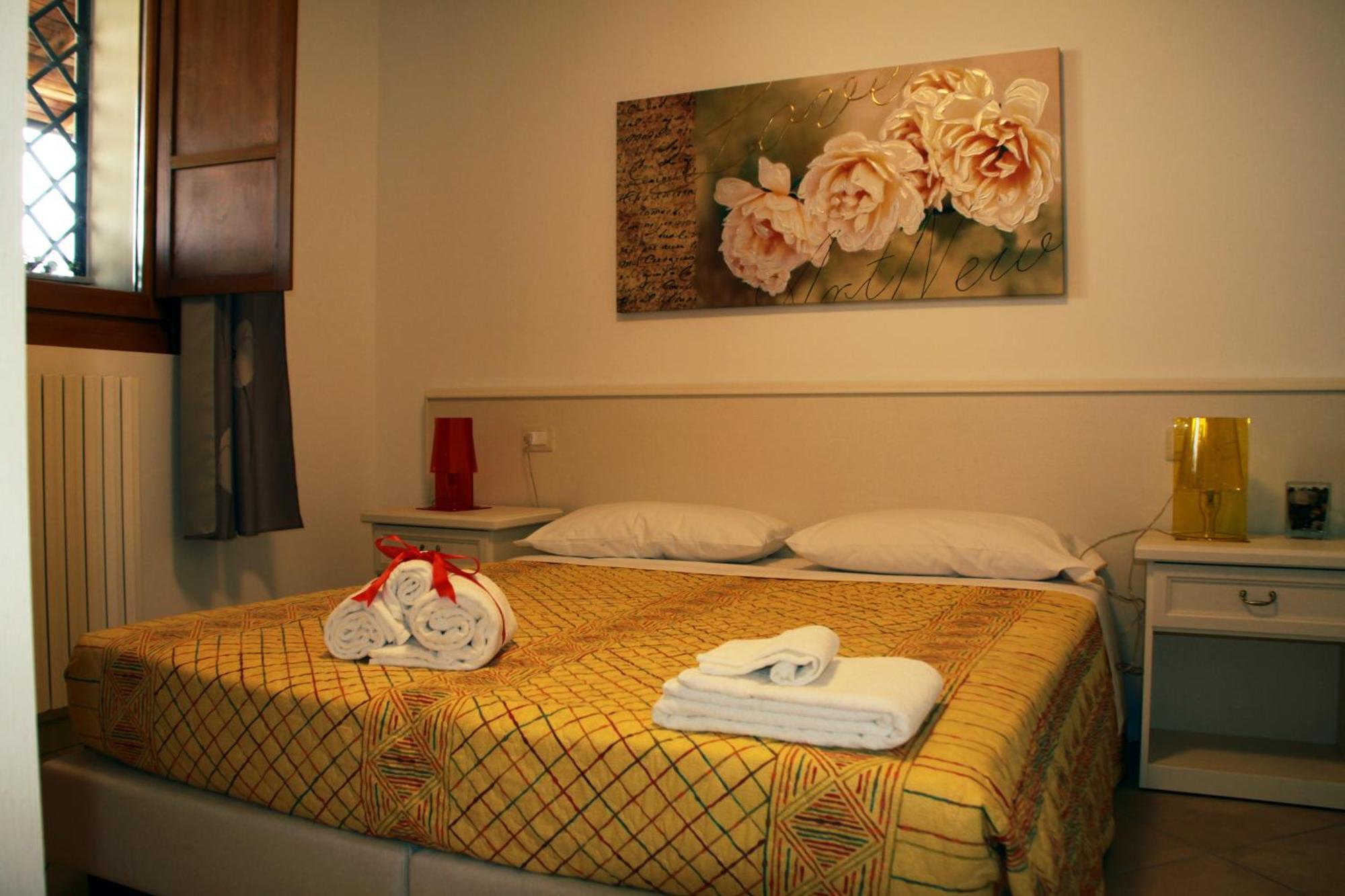 Agriturismo Nonna Bettina Moniga del Garda Værelse billede